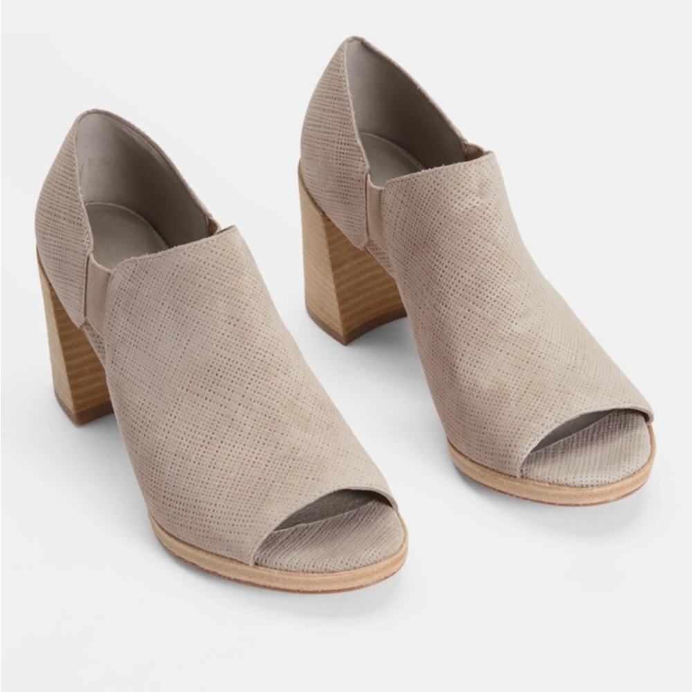 Eileen Fisher Shoes Women's Size‎ 7.5 Tan Milton Linen Suede Shoe Block Heel